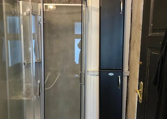 Close To Ons And Center *