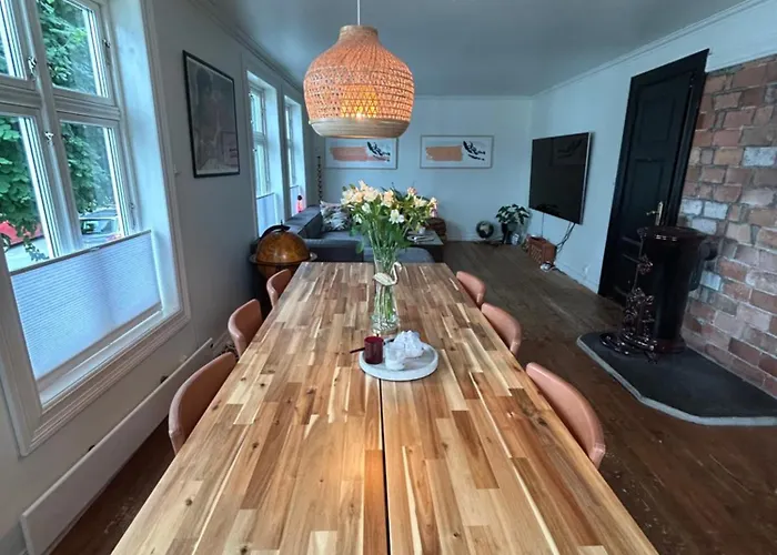 Close To Ons And Center