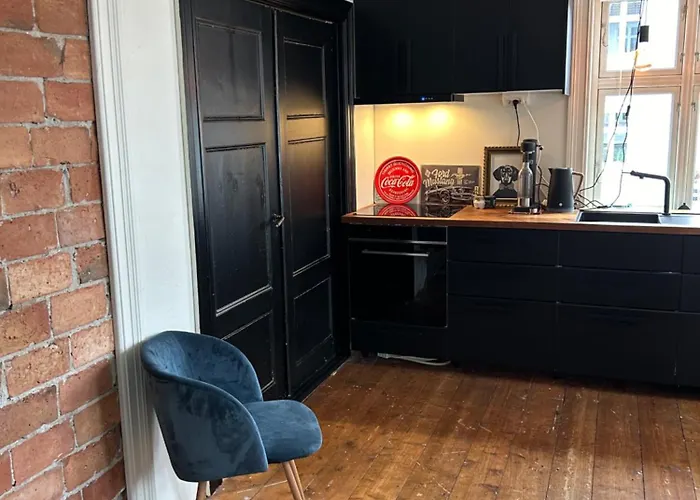 Close To Ons And Center